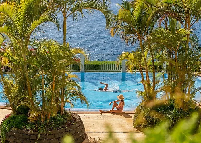 Quinta Da Falesia Ii By An Island * Funchal (Madeira)