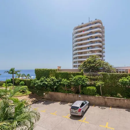 Appartamento In Noble Zone With Pool - Quinta Da Falésia Ii Funchal (Madeira)