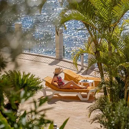 In Noble Zone With Pool - Quinta Da Falésia Ii * Funchal (Madeira)