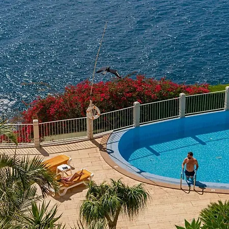 In Noble Zone With Pool - Quinta Da Falésia Ii Funchal (Madeira)