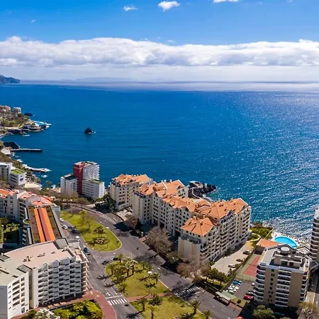 Quinta Da Falesia Ii By An Island *